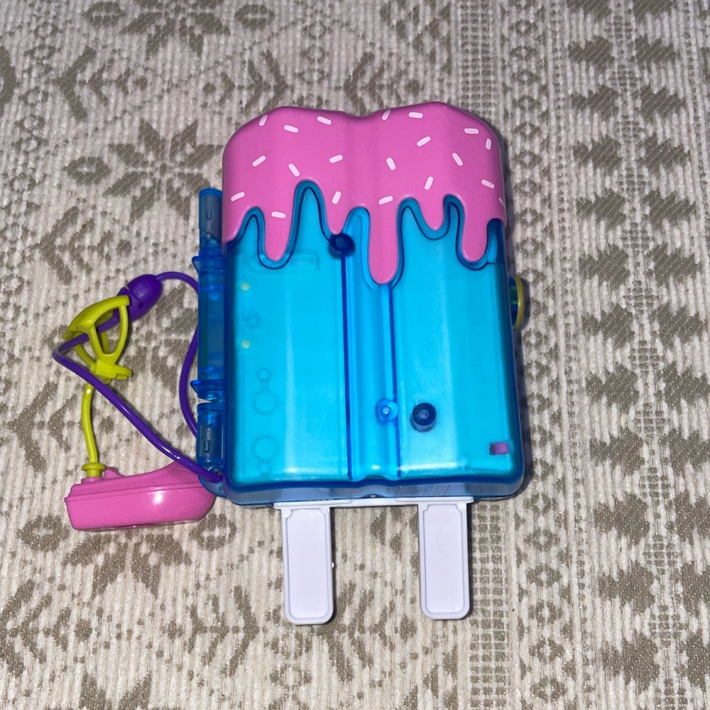 Polly Pocket Sweet Sails Popsicle Shaped Cruise Ship Toy